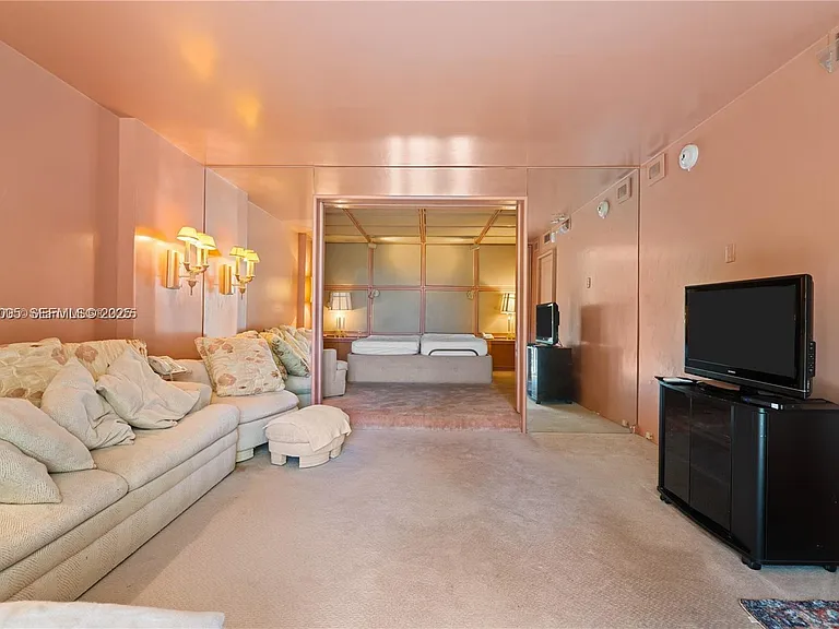 11111 Biscayne Blvd #227 — Photo 32