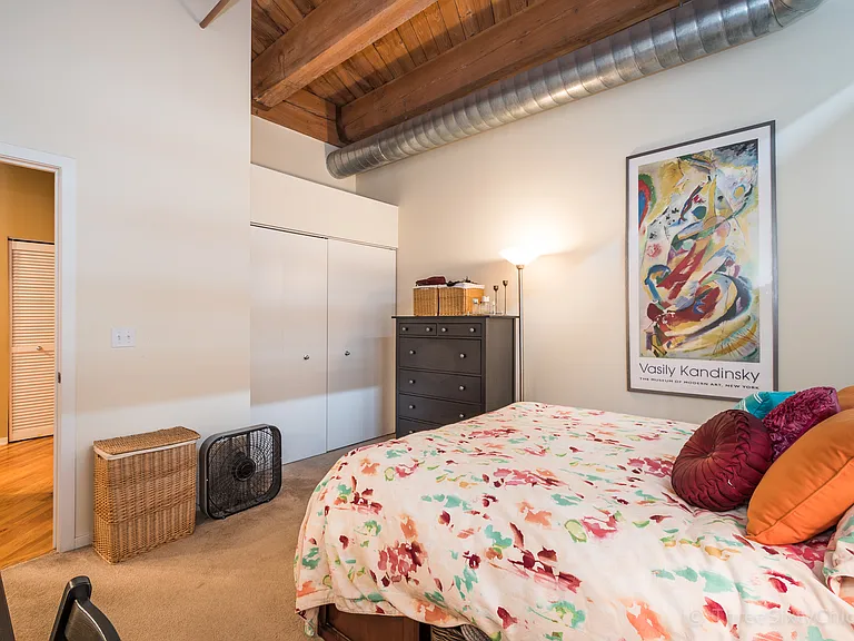 1040 W Adams St #309 — Photo 9