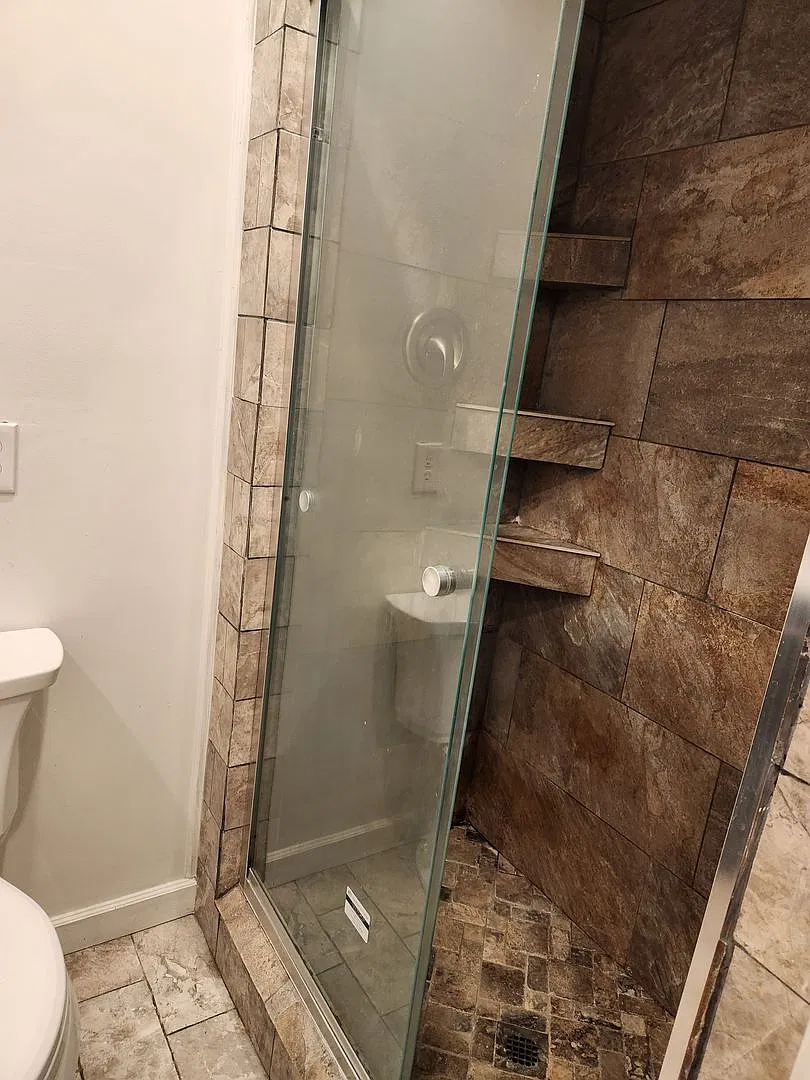 501 S. Green Street / 100 W Brown Street — Photo 3