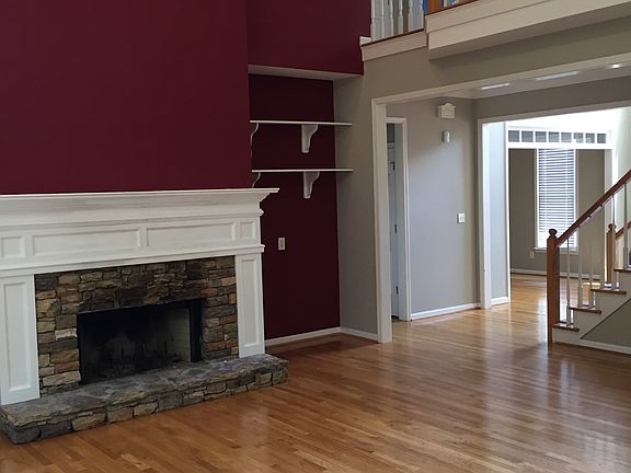 2nd image of 330 Brook Ford Point