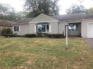 270 Arcadia Blvd, Springfield, MA 01118