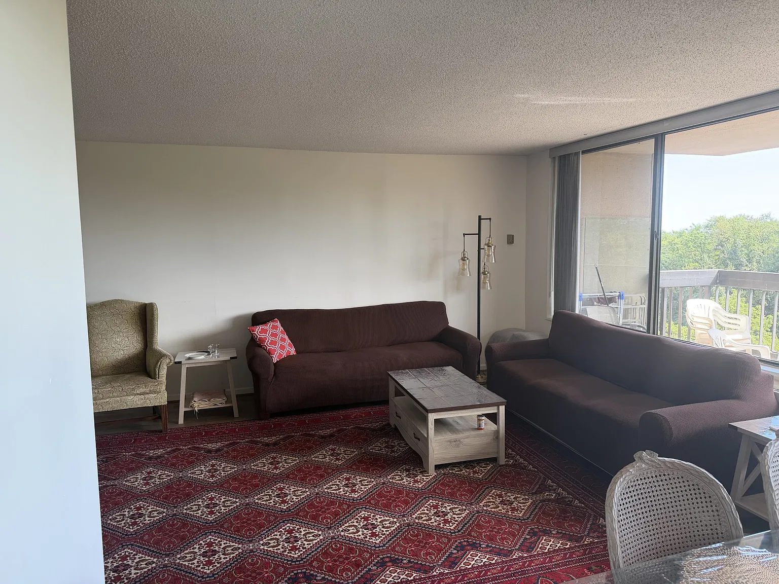 2 bed, 1395 sqft, $2,700 — Photo 4