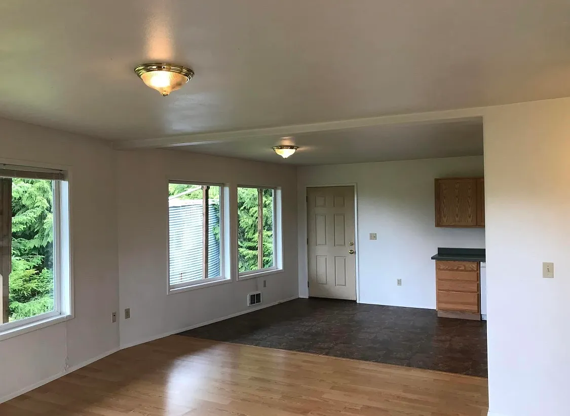 Building Photo - 75 Clover View Ct #LWR
