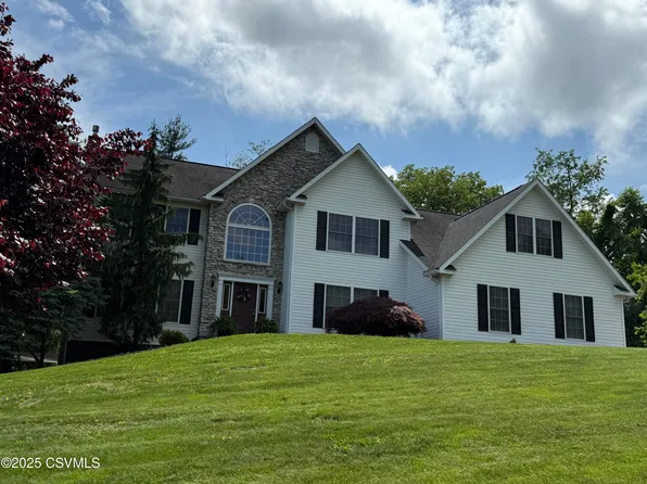 107 Hunt Club Dr, Bloomsburg, PA 17815