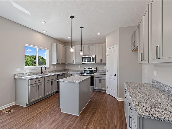 3rd image of 12071 Ambruzzi Dr