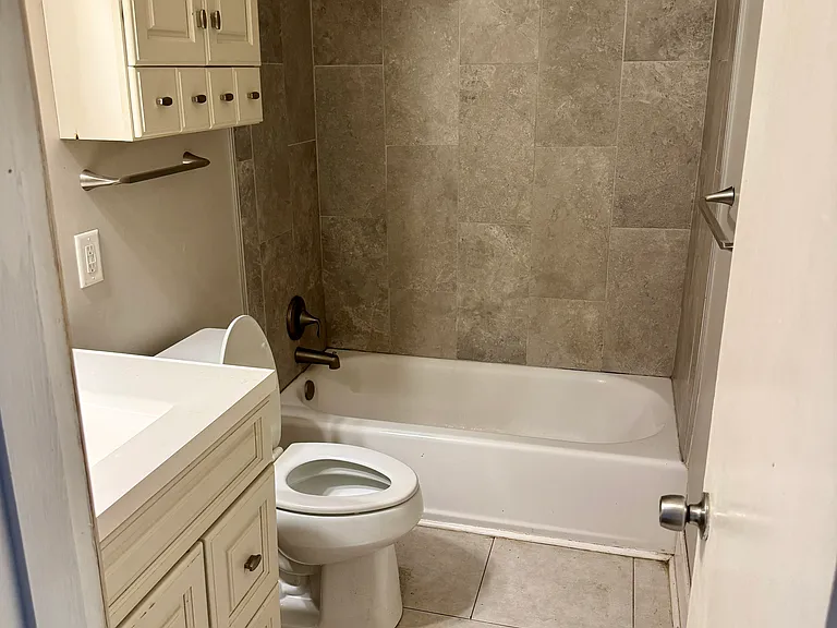 156 Kenmore Pl #156 — Photo 6