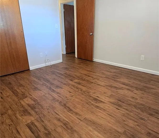 757 Memorial Dr — Photo 12