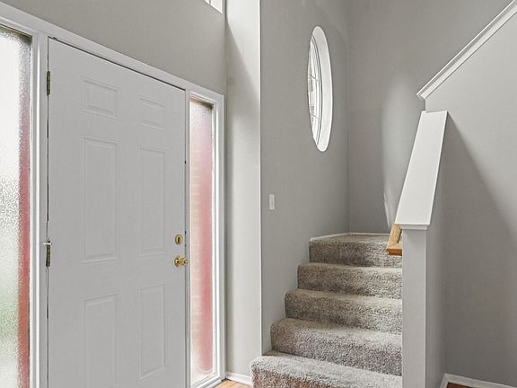 3rd image of 328 Arnold Ave