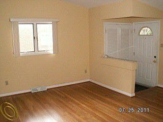 2nd image of 412 Poplar Ave