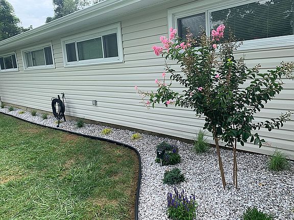 5th image of 1705 Meadow Ct