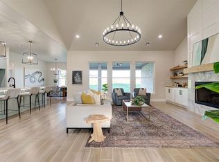 97 N Oaks Rd, Harrah, OK 73045