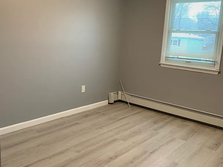 16 Beth Pl — Photo 13