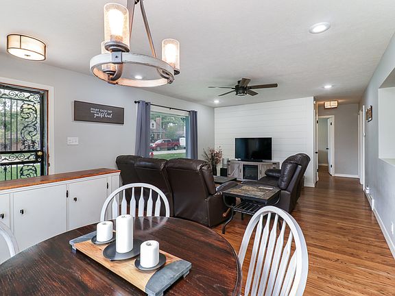 5th image of 10 Woodruff Dr
