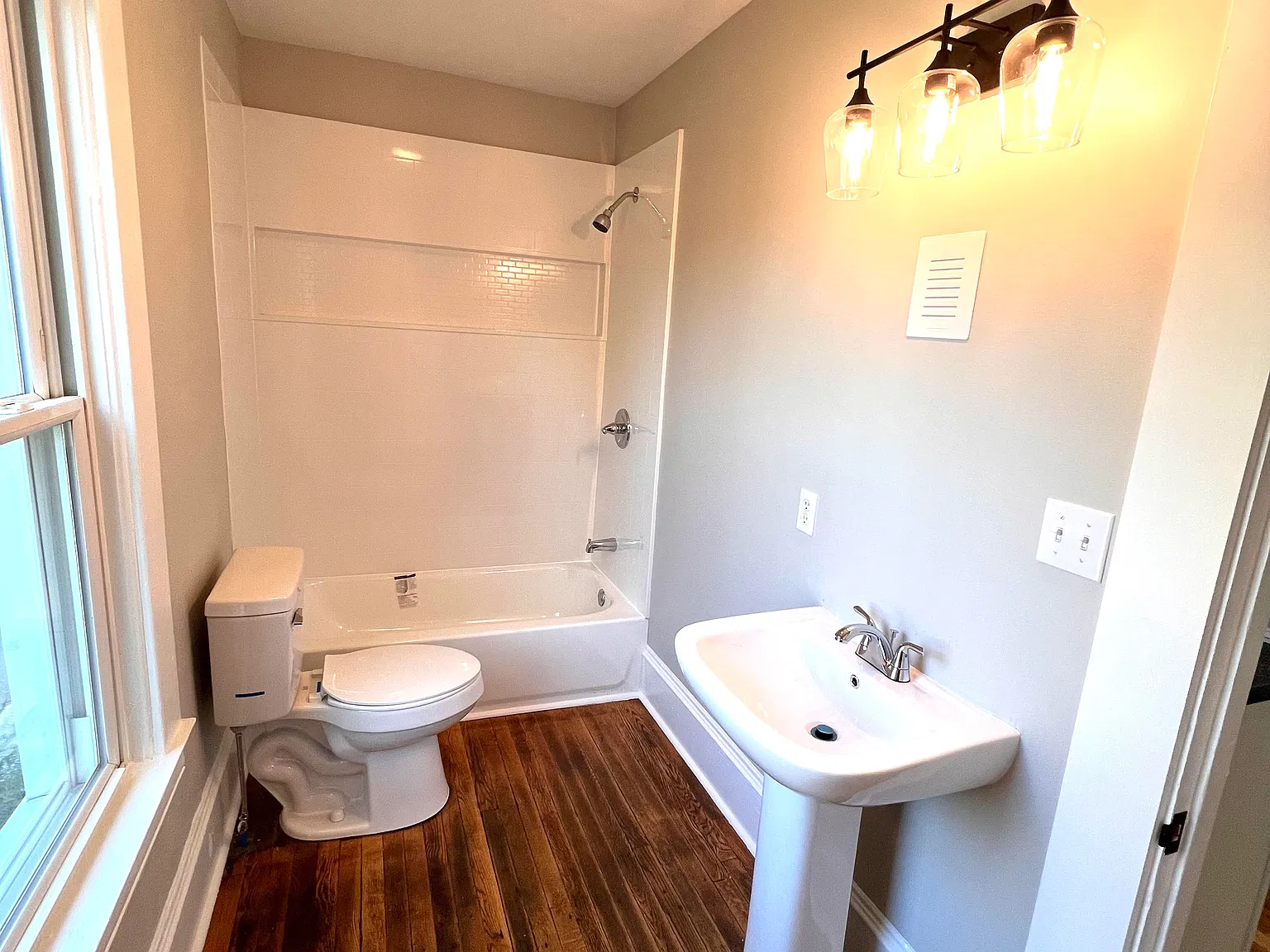 1 bed, 700 sqft, $1,175 — Photo 4