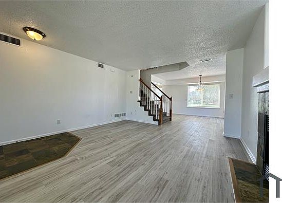 4th image of 21004 E 41st Pl