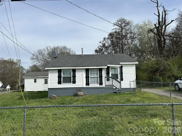 1716 Pope Ave, Gastonia, NC 28052