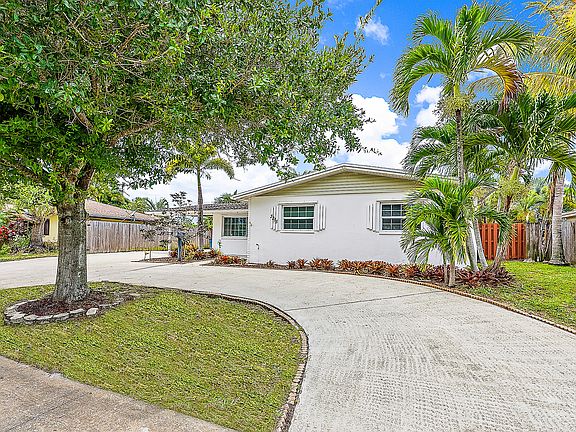 3rd image of 3255 Florida Boulevard