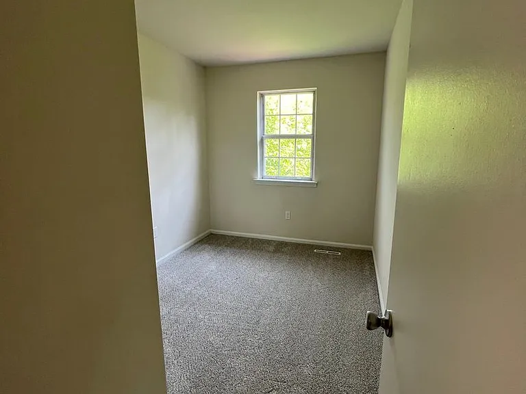 509 Old Forge Dr — Photo 4