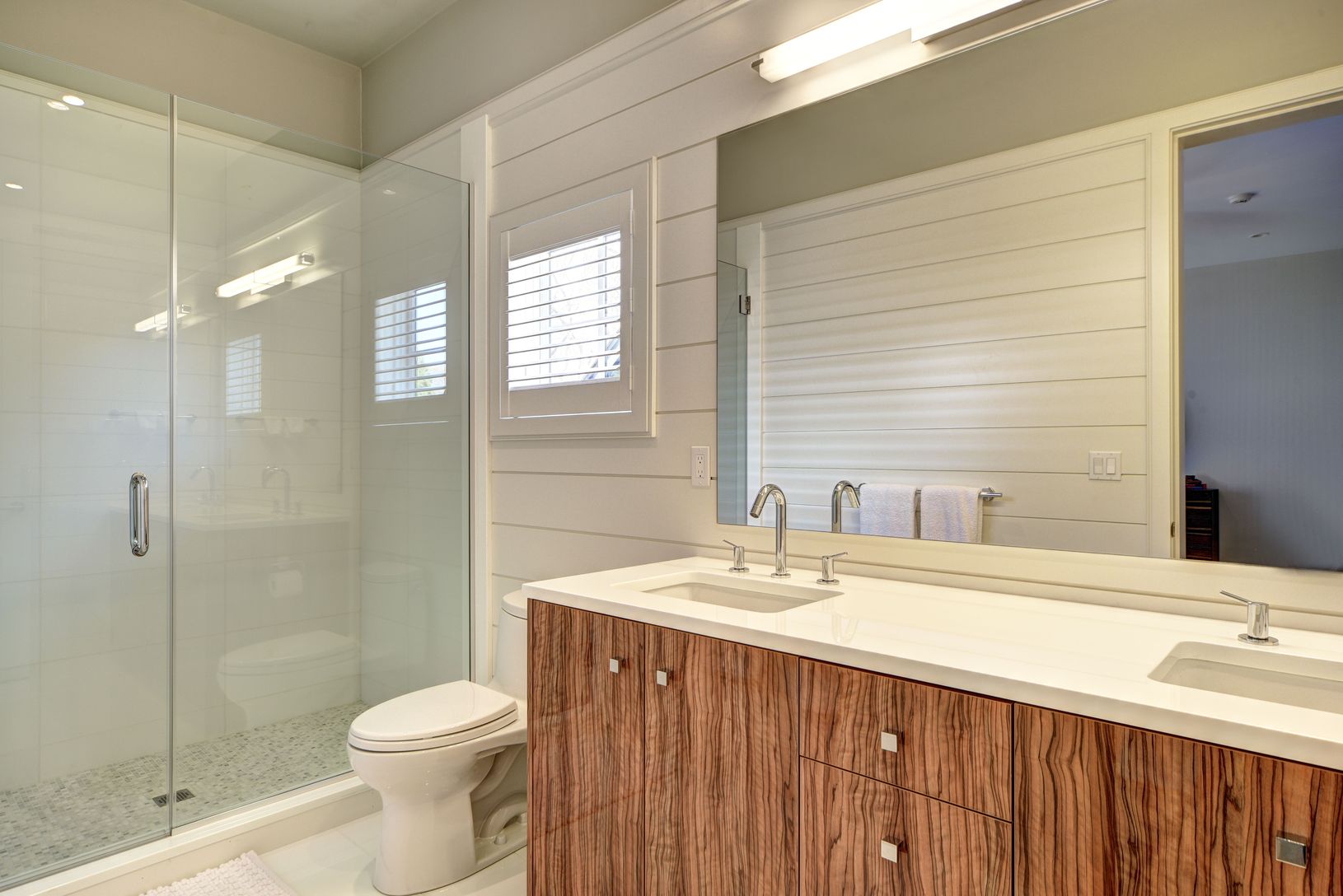  Junior Master Bath