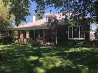 208 E Mill St, Avoca, IA 51521