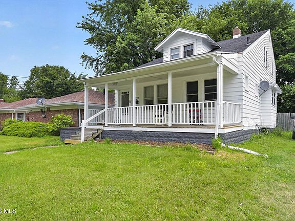 5th image of 209 Eldred Ave