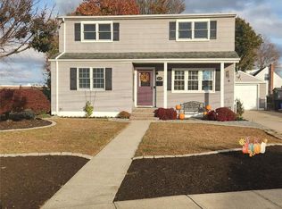 1125 Jackson Ave, Lindenhurst, NY 11757