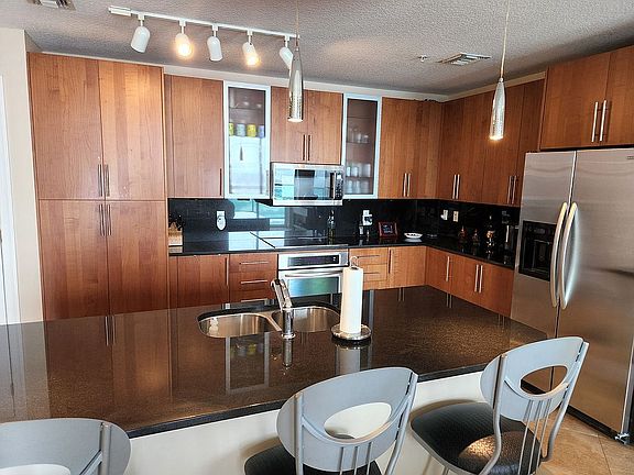 4th image of 1431 Riverplace Blvd APT 3207