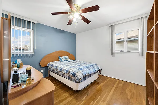 Sold by Douglas Elliman | media 15