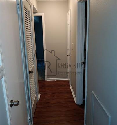 4th image of 1905 S Elm St APT 8