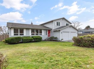 1507 SW Robertson Dr, Oak Harbor, WA