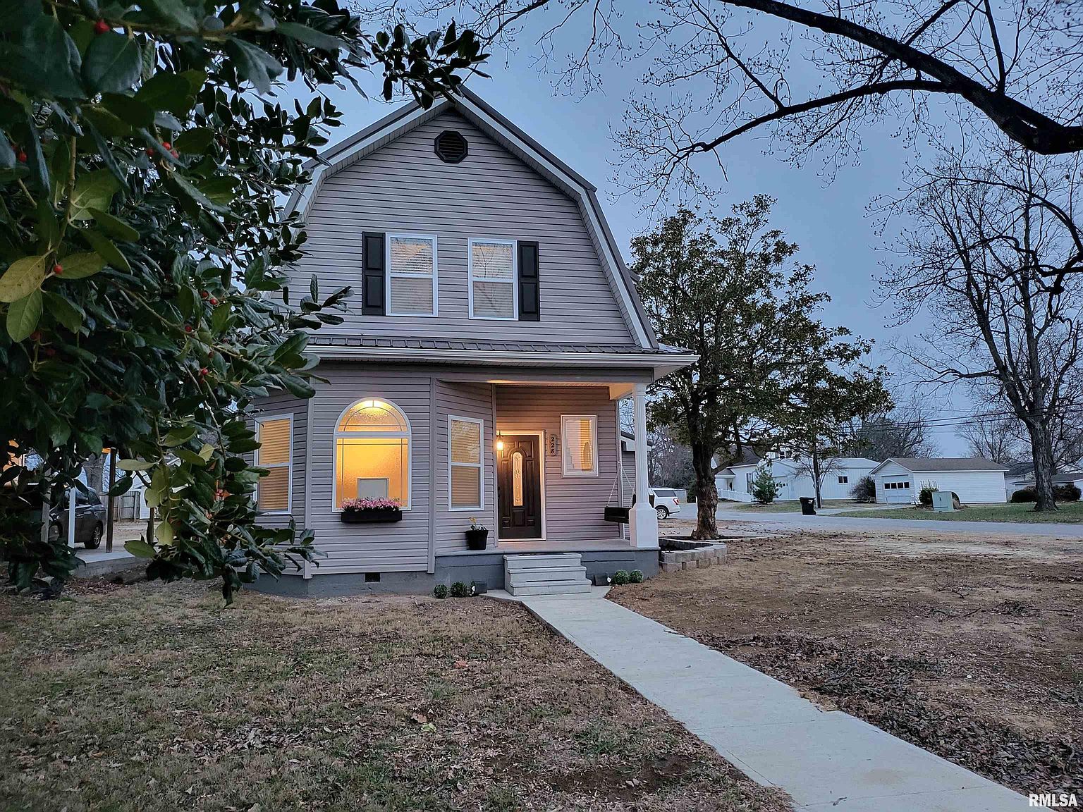 228 S Karber St, Ridgway, IL 62979 Zillow
