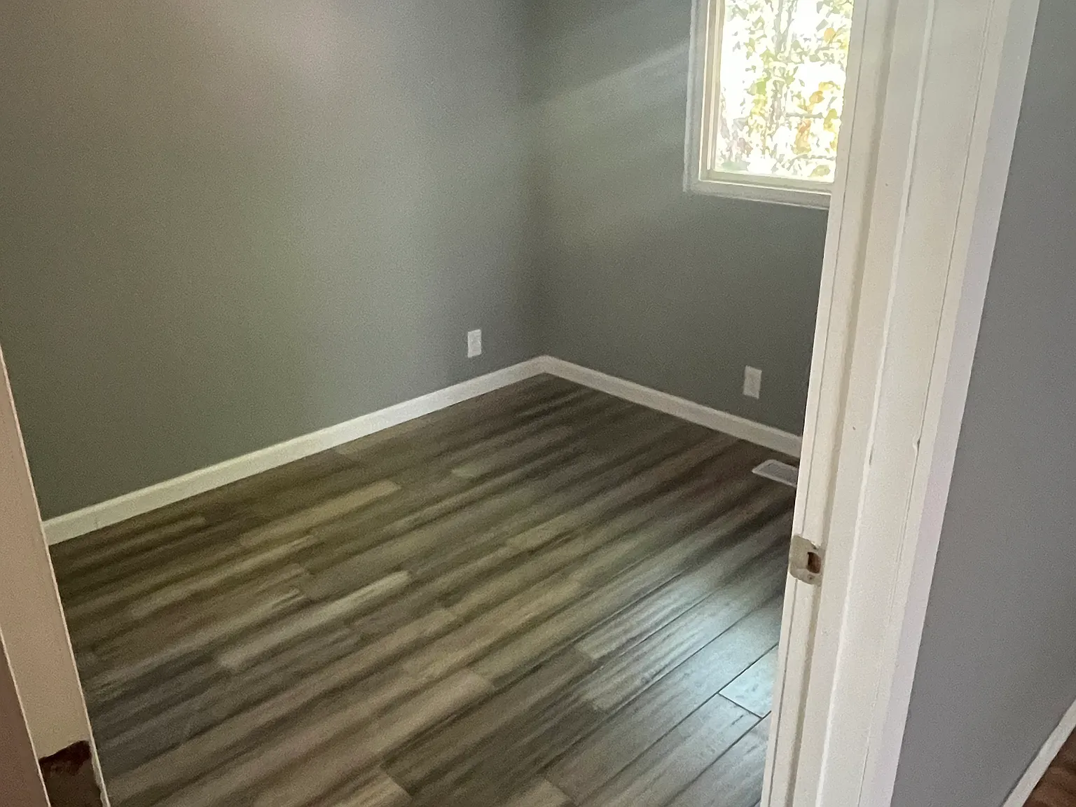 2 bed, 1050 sqft, $1,200 — Photo 1