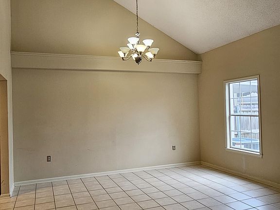 4th image of 248 S French Quarter Dr