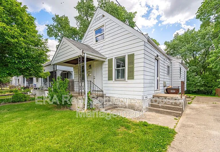 7032 La Boiteaux Ave — Photo 1