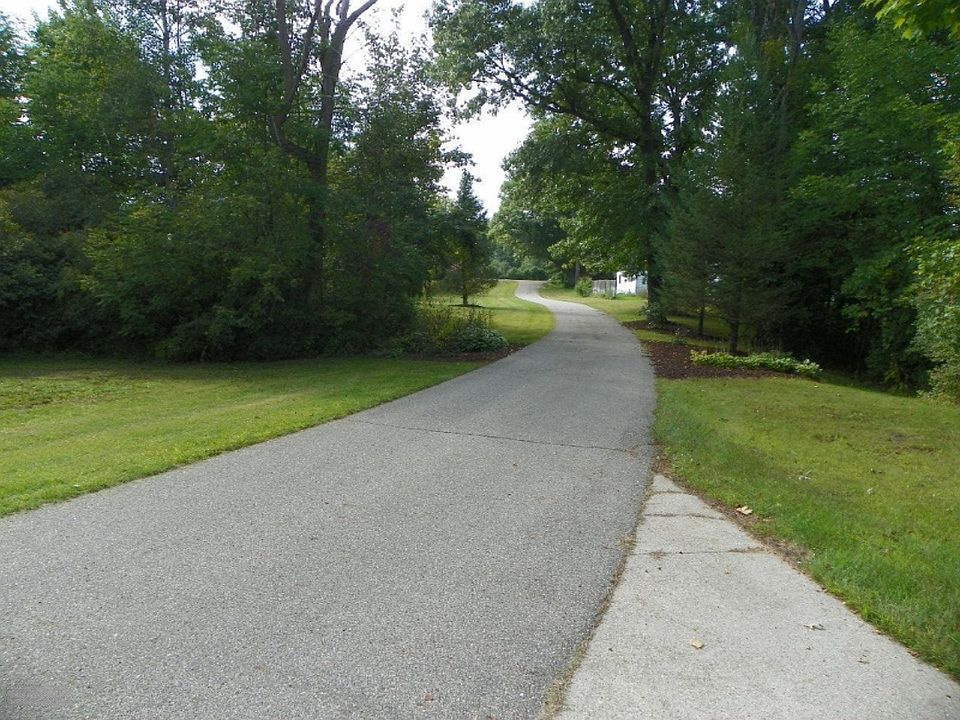 1st image of 13196 Pine Island Dr NE