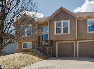 18450 Cherry St, Gardner, KS 66030