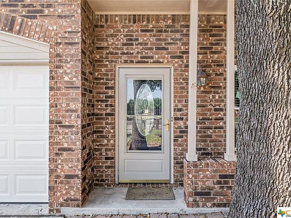 4th image of 608 Bowen Ave