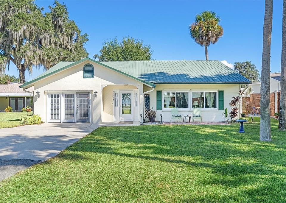 10915 Lake Harris Cir, Tavares, FL 32778 Zillow