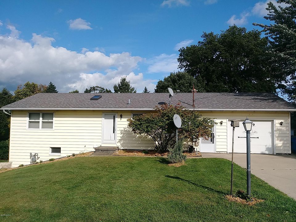 1st image of 2599 10th St