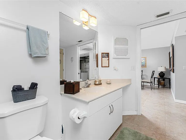 511 Pine Hollow Cir #511 — Photo 38