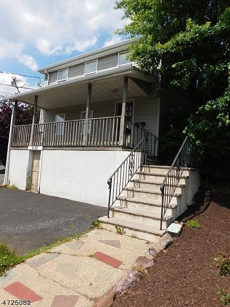 1st image of 652 Morris Tpke APT 1
