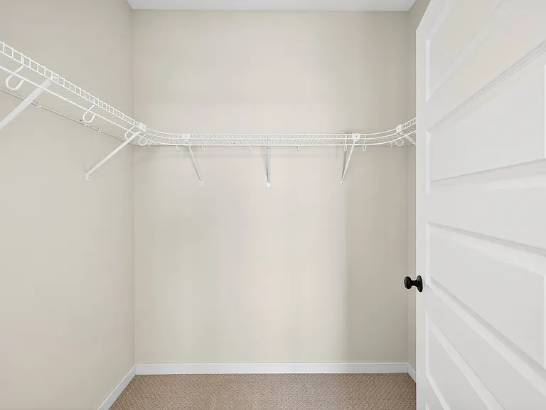 Grand 52 Apartments — Photo 15