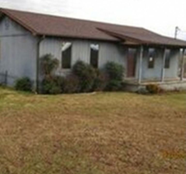 2nd image of 19247 Astor Rd