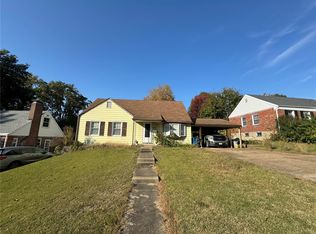 7065 Foxcroft Dr, Saint Louis, MO