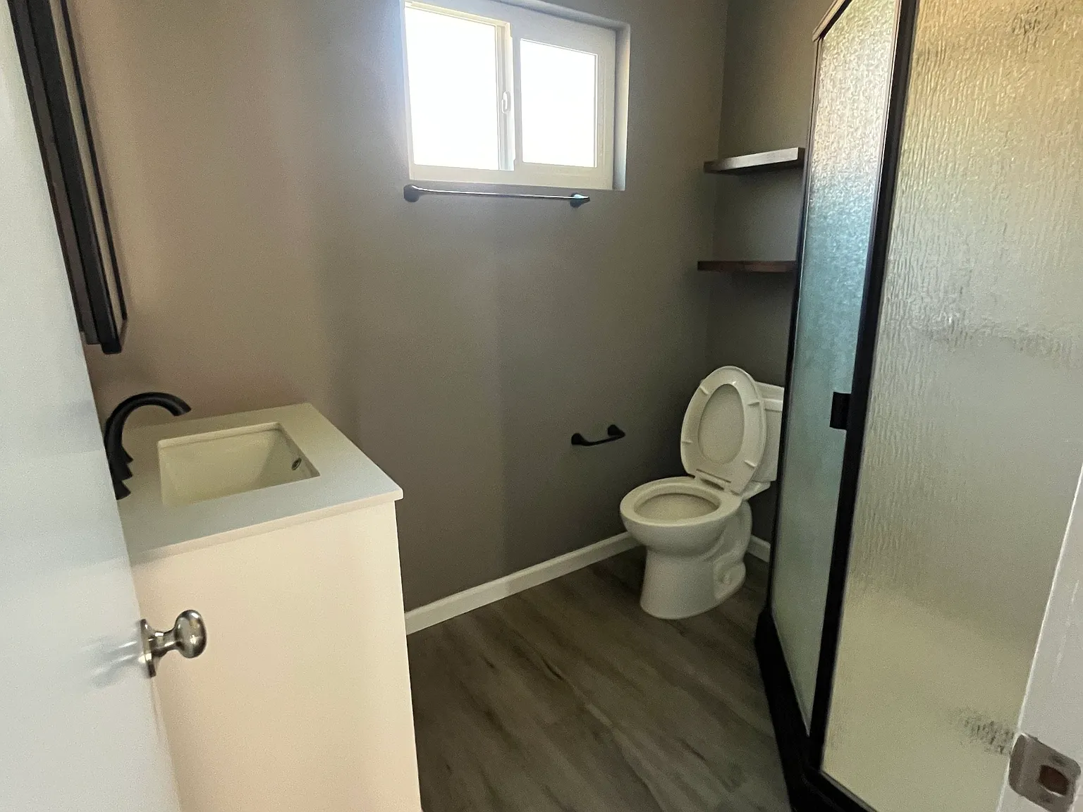 3 bed, 1959 sqft, $3,800 — Photo 3