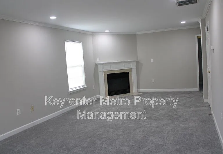 1614 Albert Dr — Photo 52