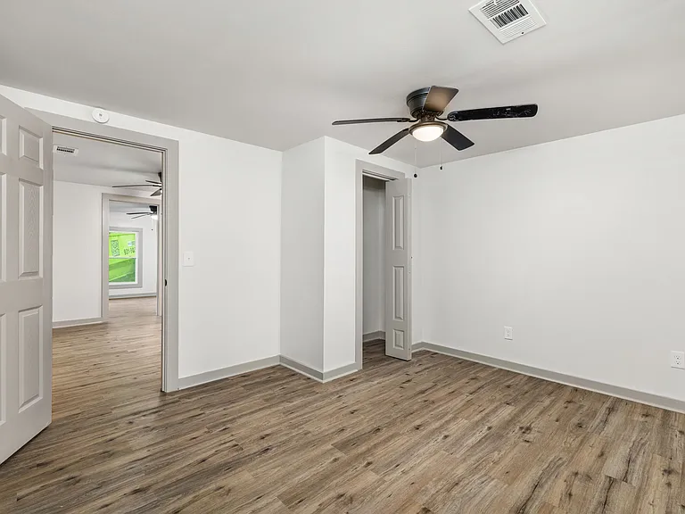 5444 Gimlet Rd — Photo 11