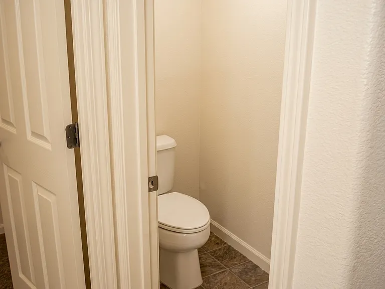 437 Carema Ct — Photo 17