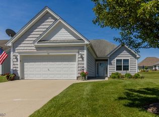 4 Gathering Rd, Wantage, NJ 07461