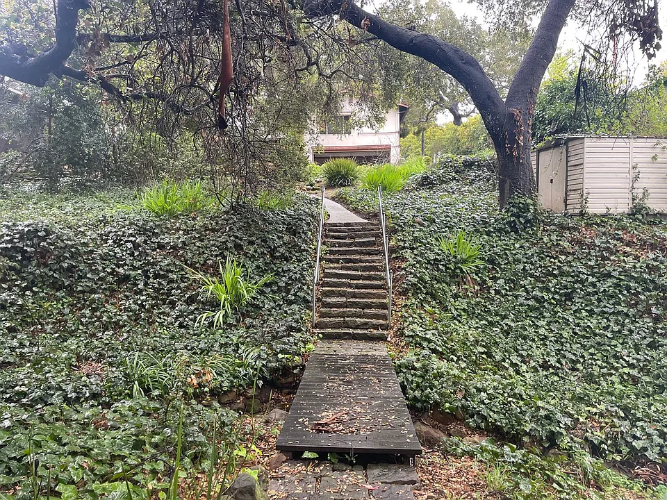 2021 Anacapa St